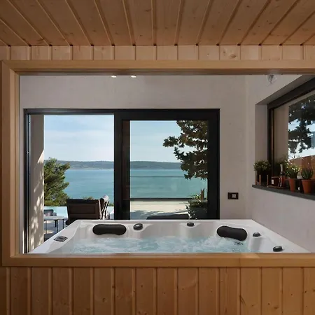 Holiday home Beatrice Soho Starigrad Paklenica